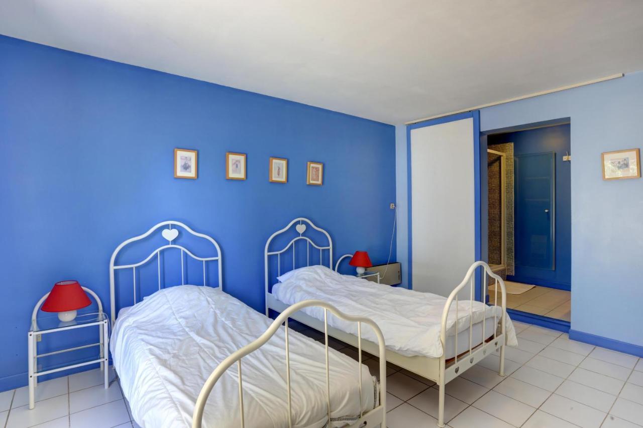 villa 8 pers, climatisée, piscine chauffée, un havre de paix sous les pins parasols Roquebrune-sur Argens Extérieur photo