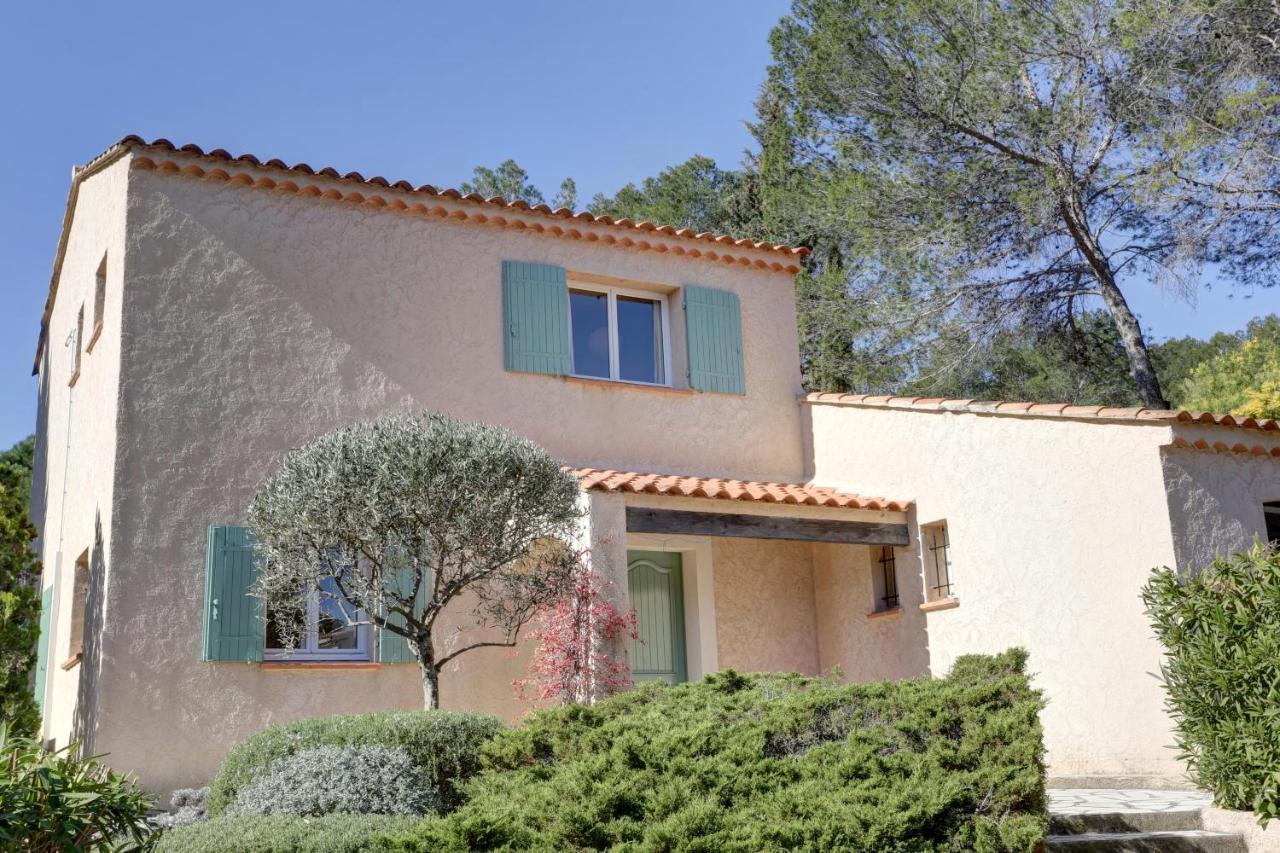 villa 8 pers, climatisée, piscine chauffée, un havre de paix sous les pins parasols Roquebrune-sur Argens Extérieur photo